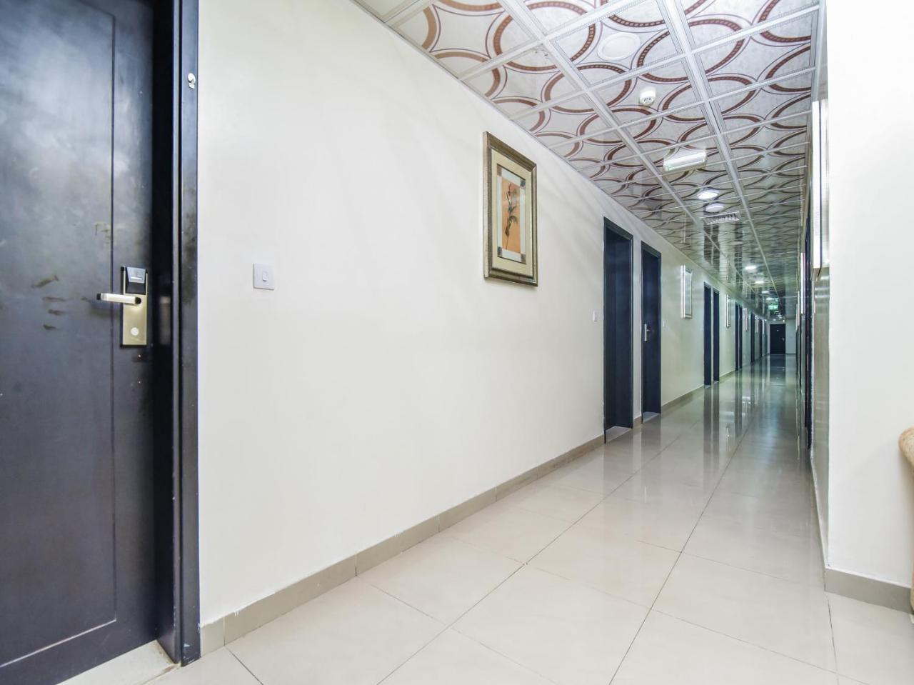 Oyo 138 Empire Hotel Apartments Dubai Exteriör bild
