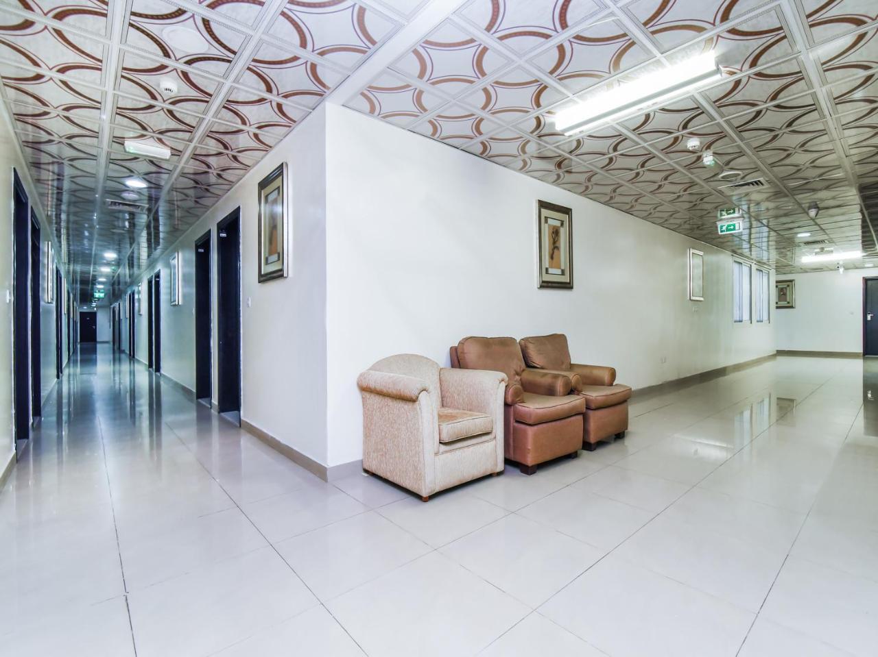 Oyo 138 Empire Hotel Apartments Dubai Exteriör bild